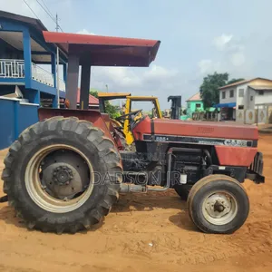 Case Ih 585 Utility Tractor –