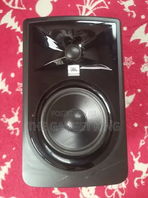 JBL 305p Mkii Powered 5" Two Way Studio Monitor