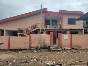 3bdrm Apartment in Paradise Residential Area for rent