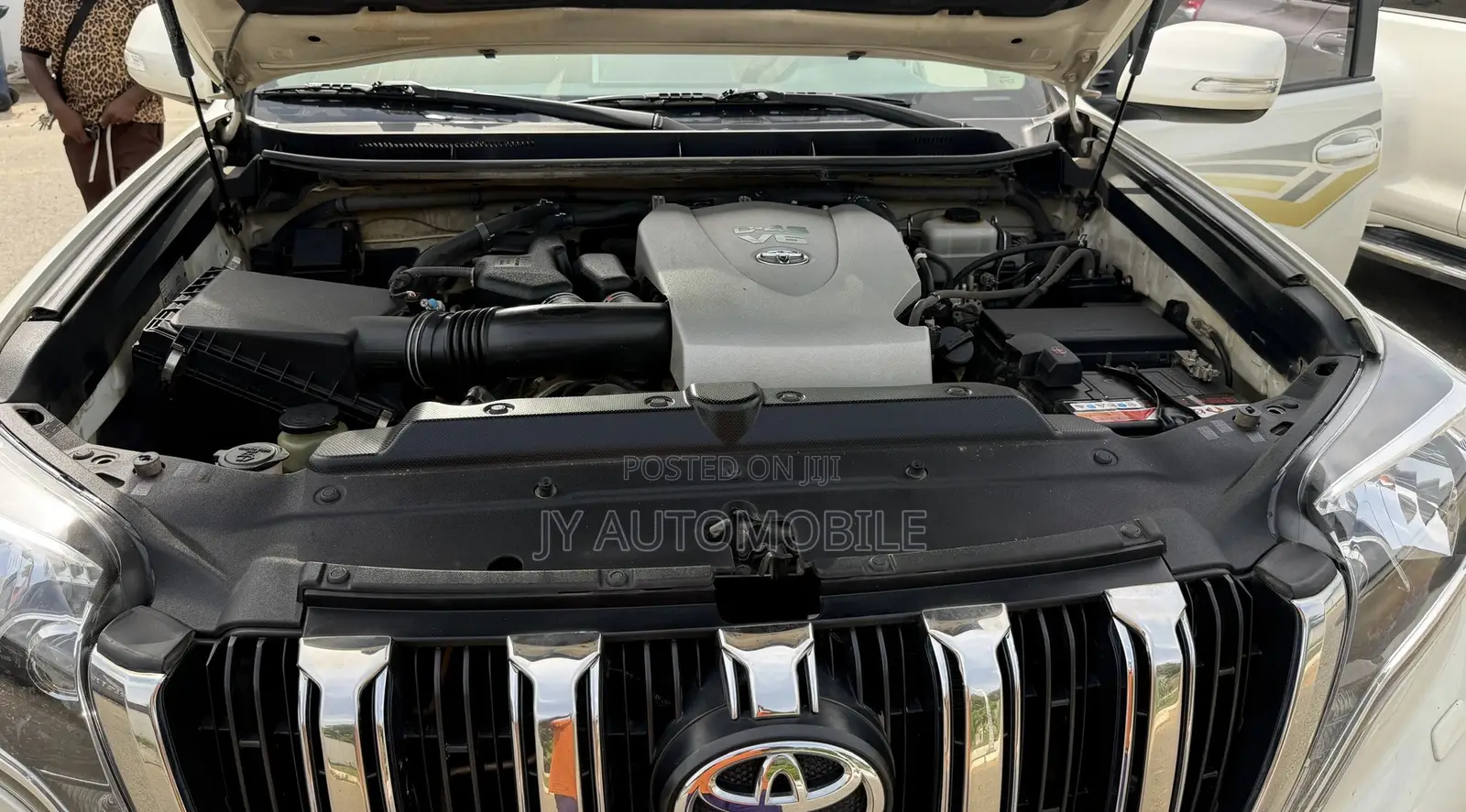Toyota Land Cruiser Prado 2017 White