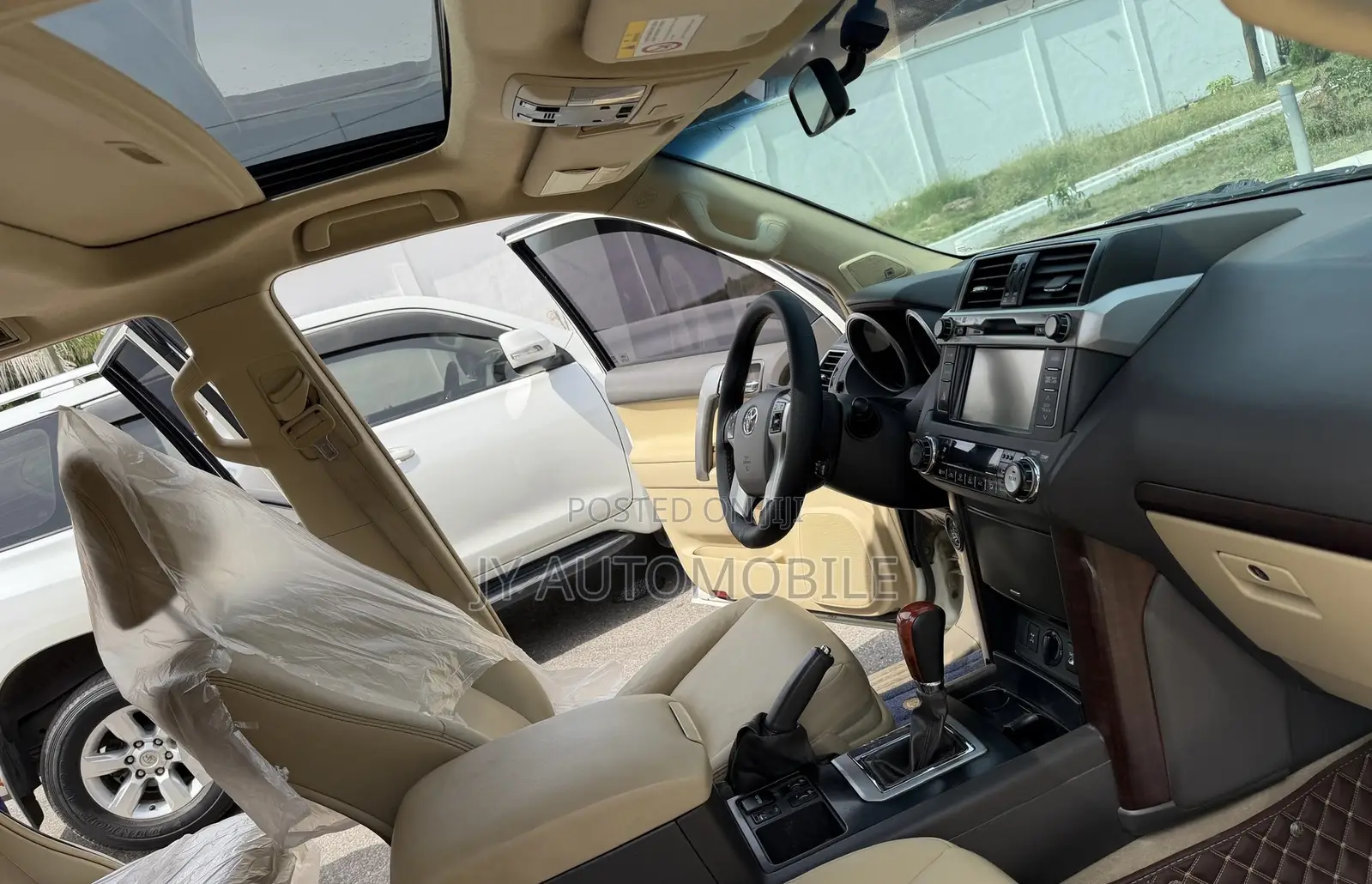 Toyota Land Cruiser Prado 2017 White