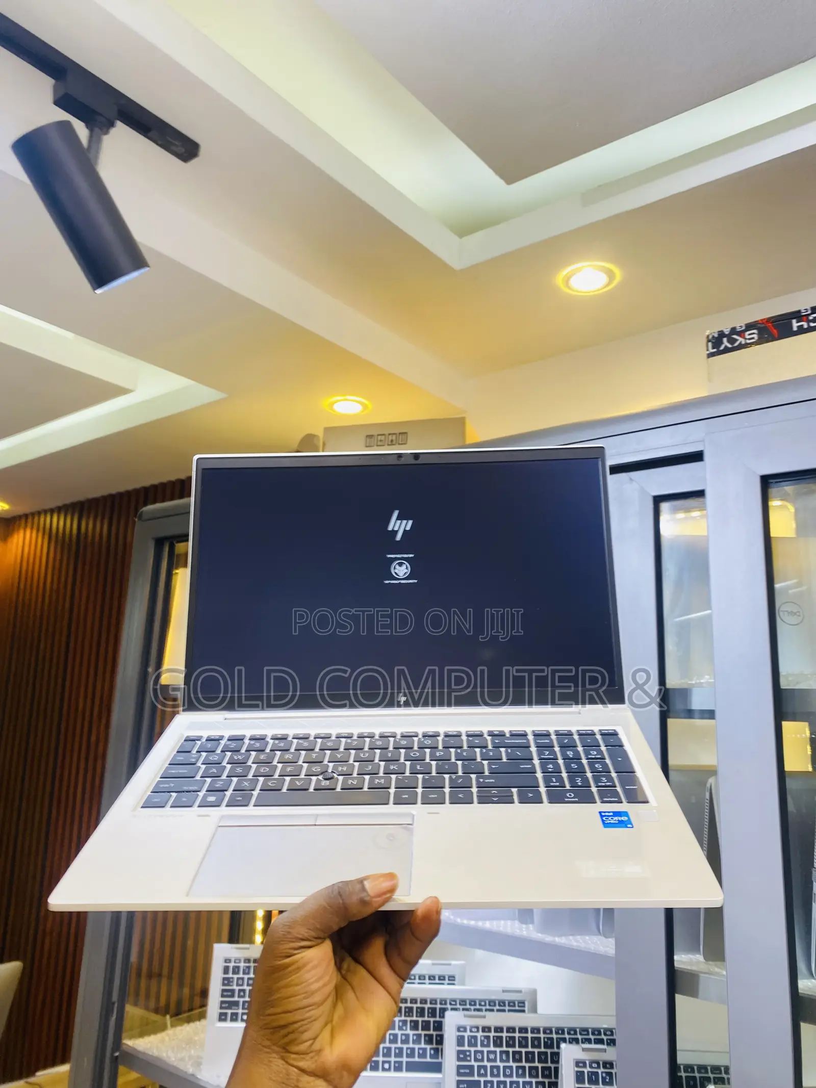 Laptop HP EliteBook 850 G8 8GB Intel Core i5 SSD 256GB