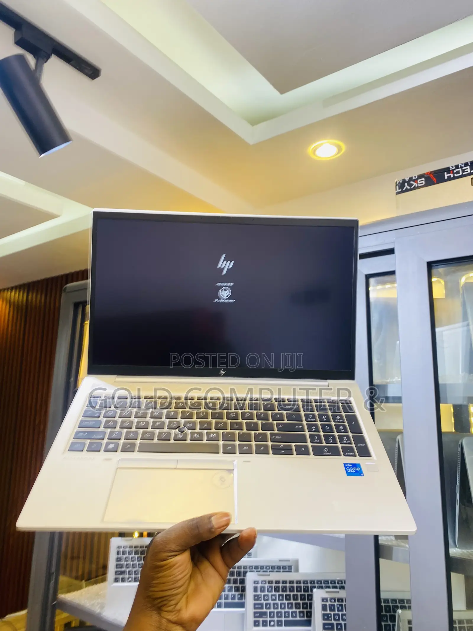 Laptop HP EliteBook 850 G8 8GB Intel Core i5 SSD 256GB