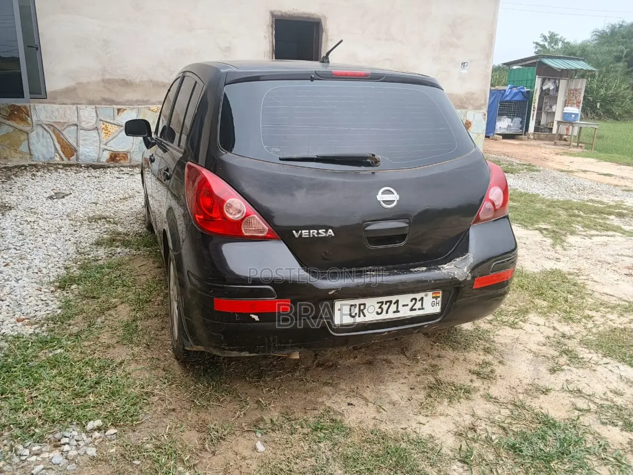 Nissan Versa 1.8 SL Hatchback 2010 Black