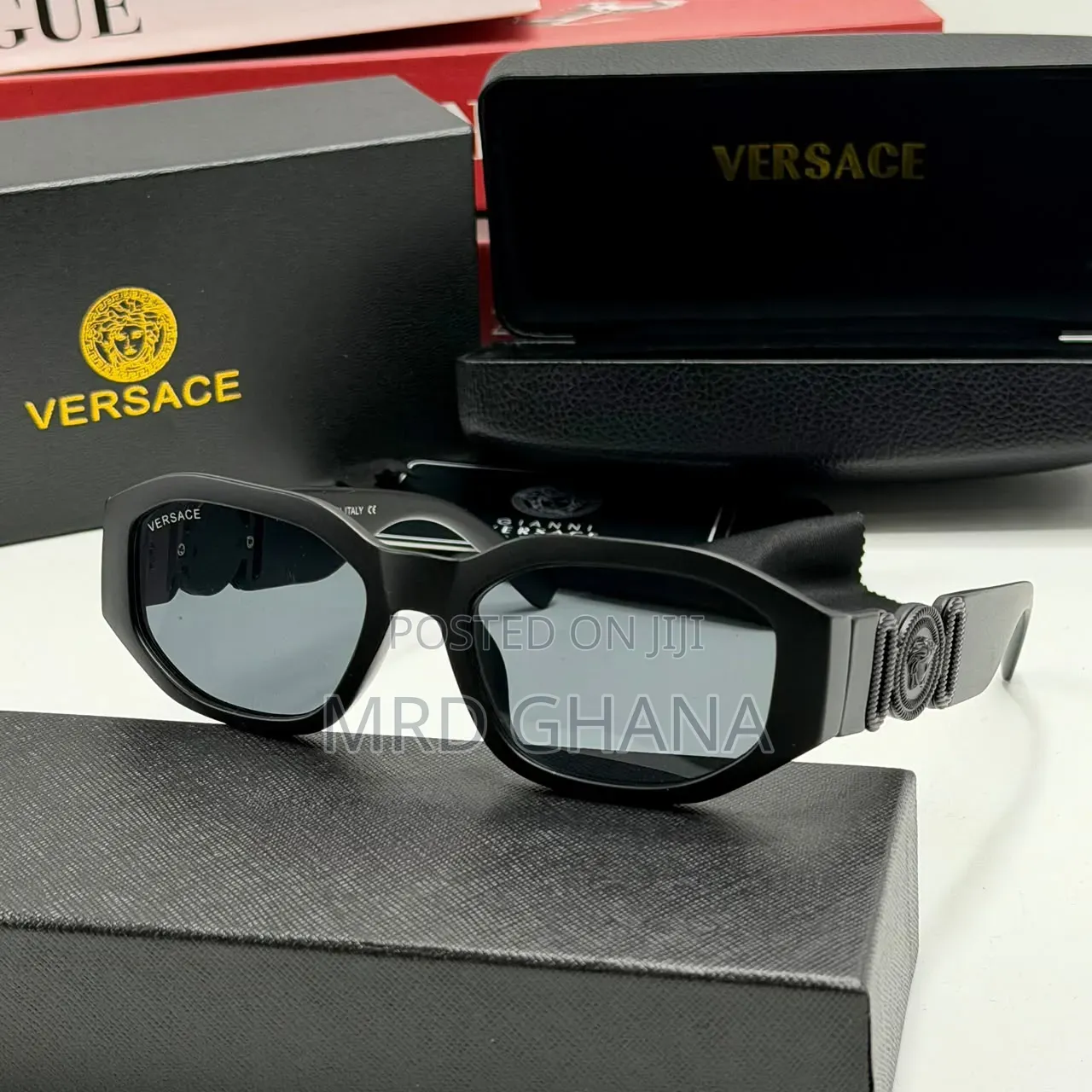 Psalm Labeled Sunglasses