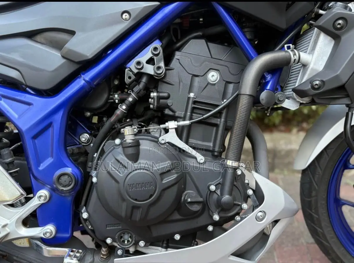 Yamaha 2016 Blue