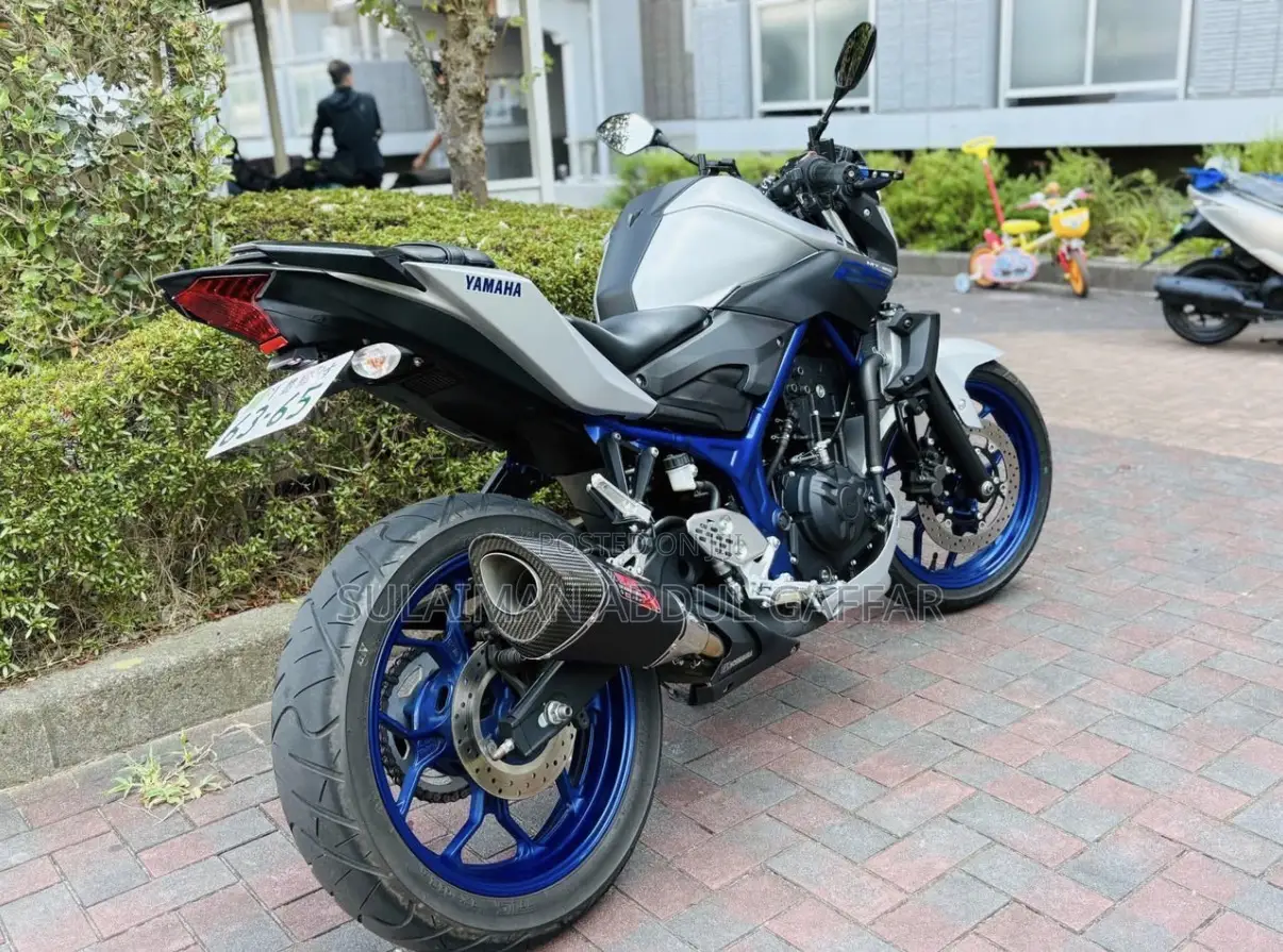 Yamaha 2016 Blue