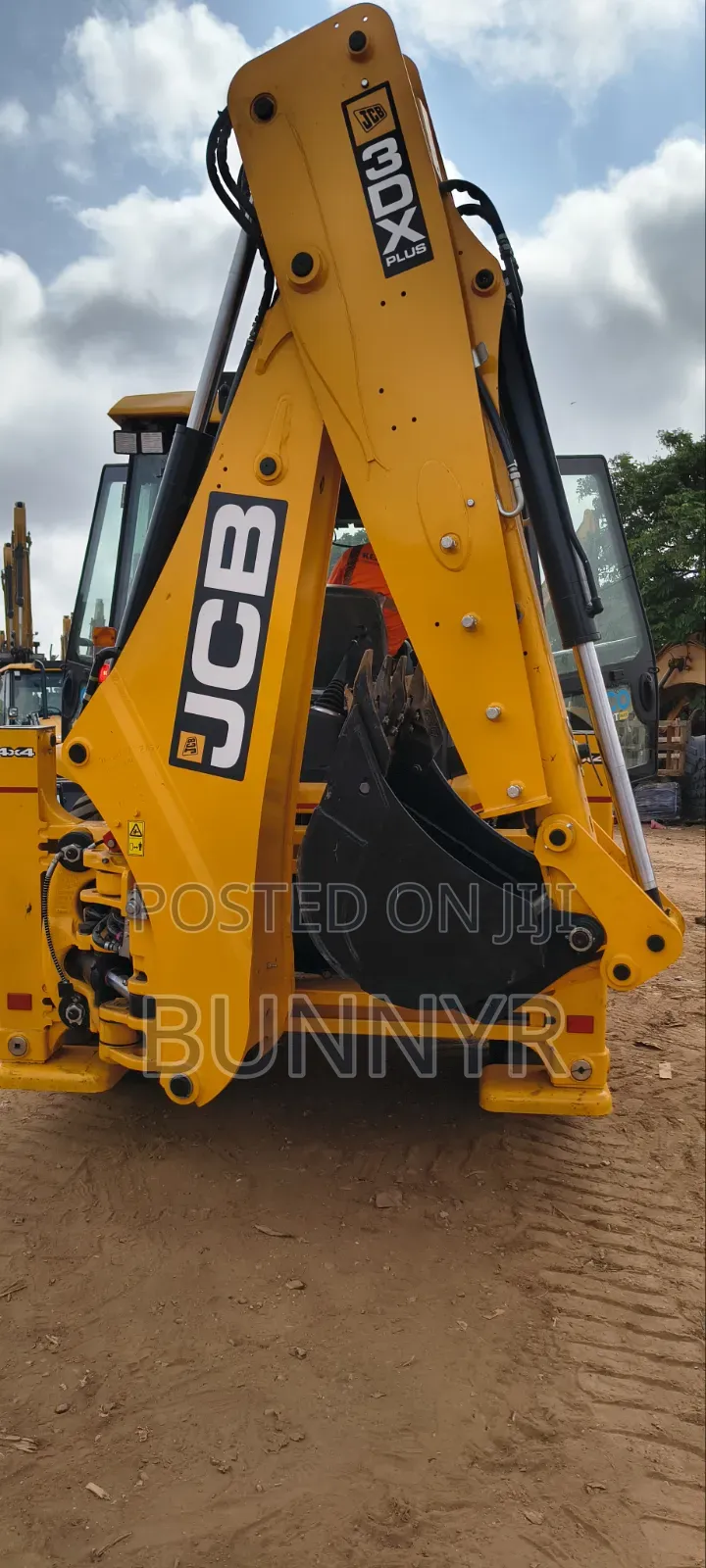 JCB 3dx Plus - 4x4 | Open Bucket | Extension Boom