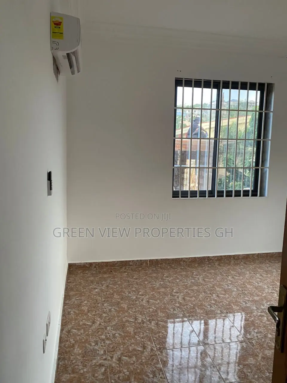 2bdrm Apartment in West Hills Mall Area for rent