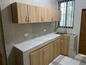 2bdrm Apartment in West Hills Mall Area for rent