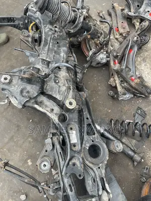 Hyundai Elantra 2017 Front Hub and Shocks