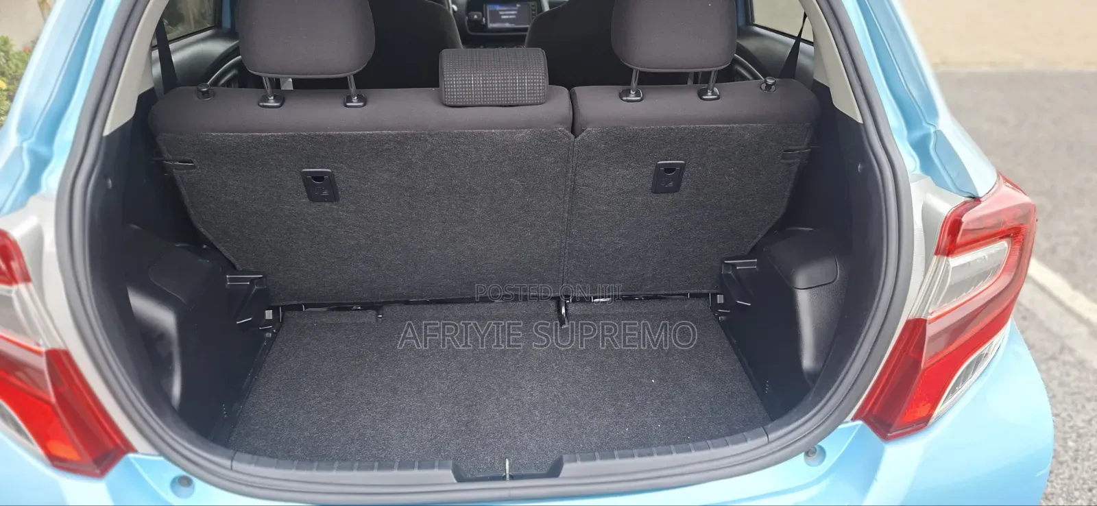 Toyota Vitz 1.3 FWD 3dr 2015 Blue