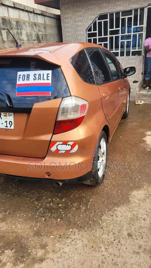 Honda Fit 2017 Gold
