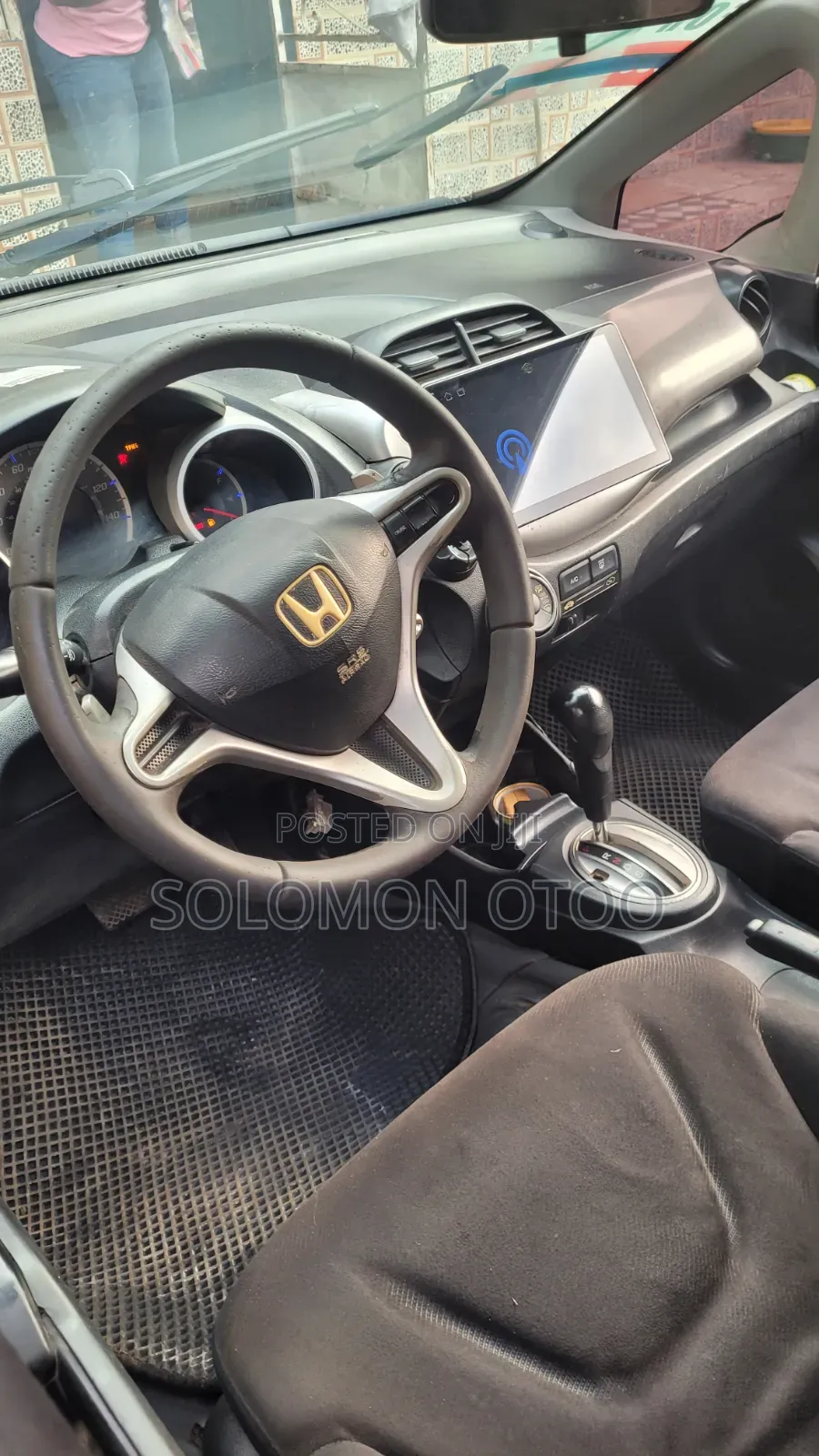 Honda Fit 2017 Gold