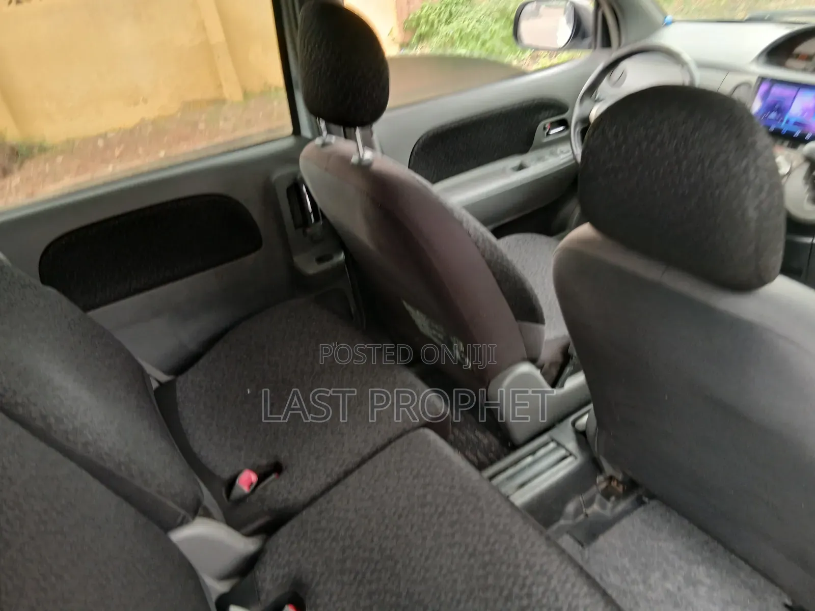 Toyota Sienta 2013 White