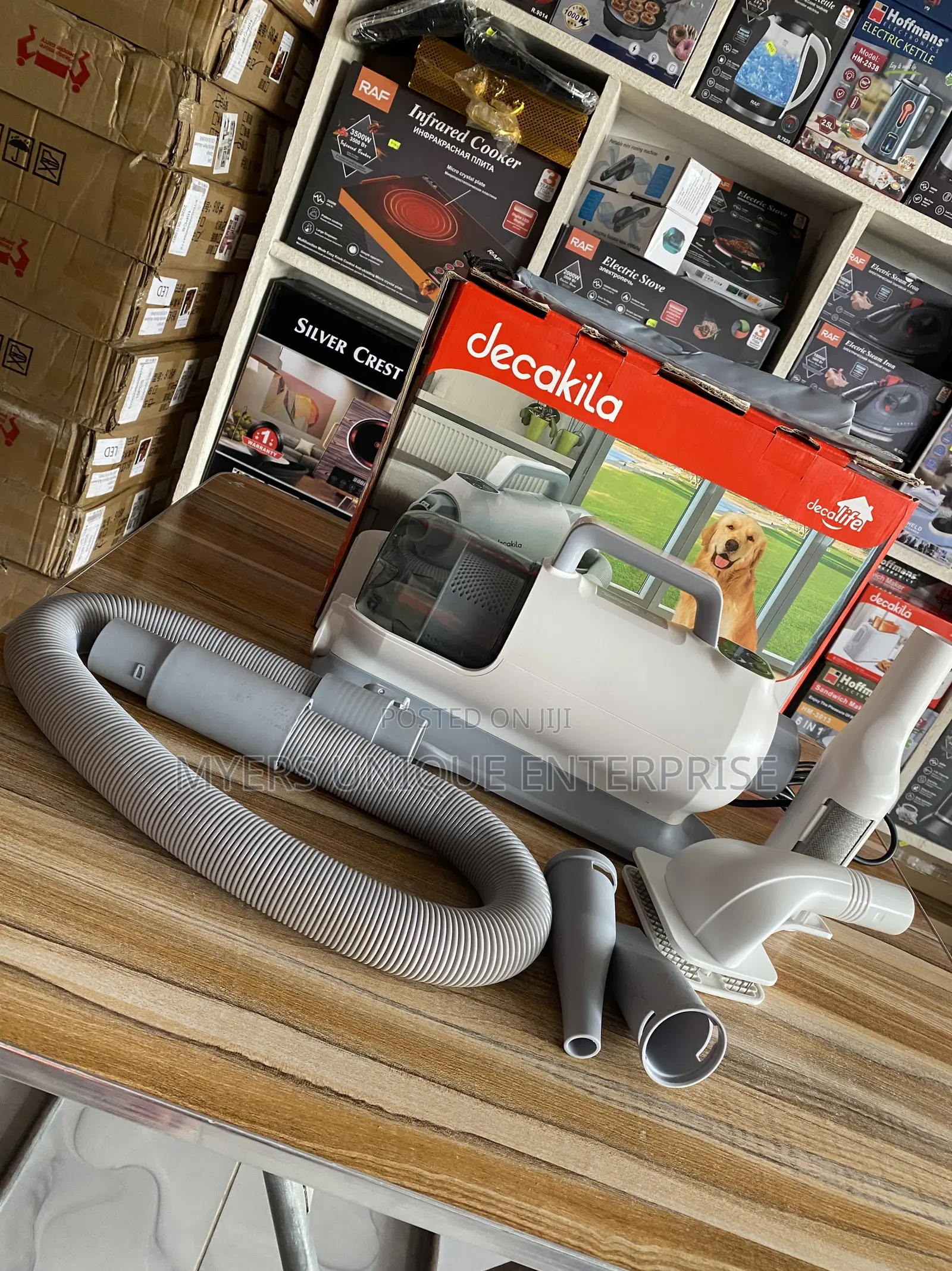 Dog Grooming Vacuum Cleaner With Brush Attachment