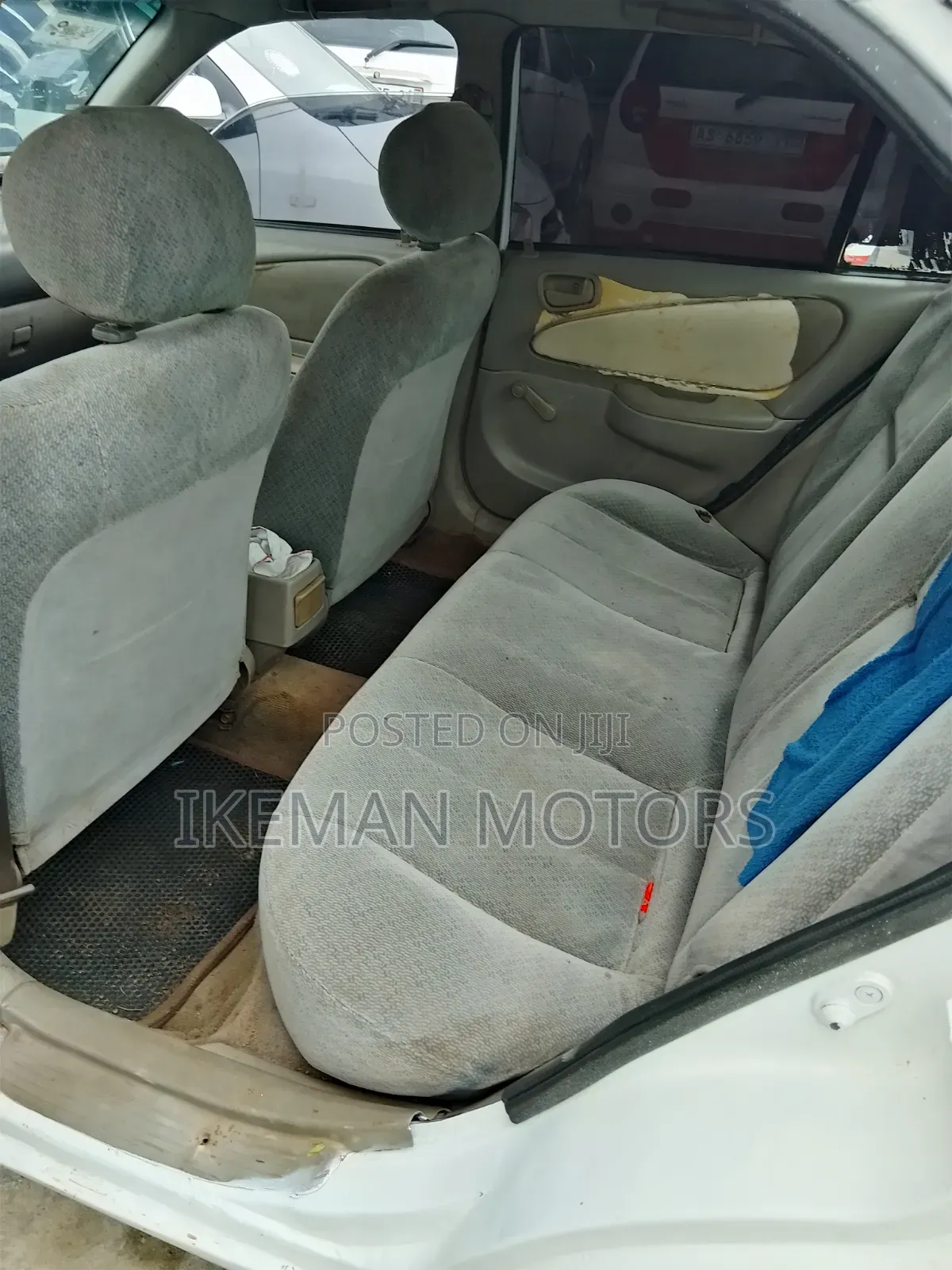 Toyota Corolla 2002 White