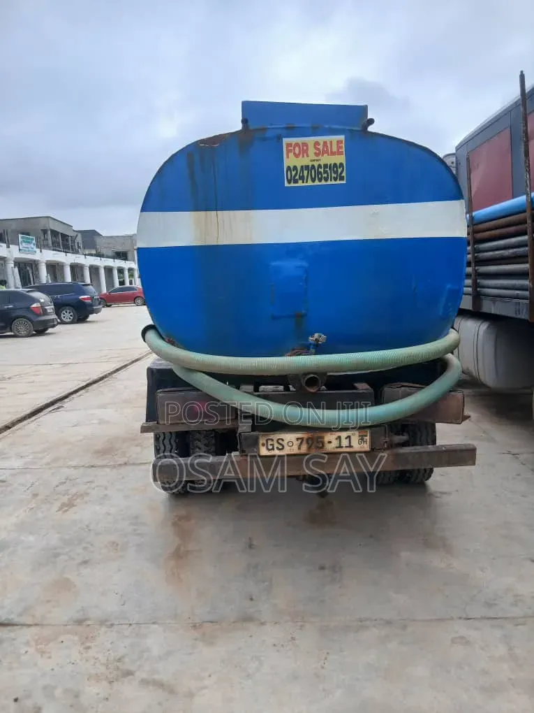Hyundai Mighty Water Tanker