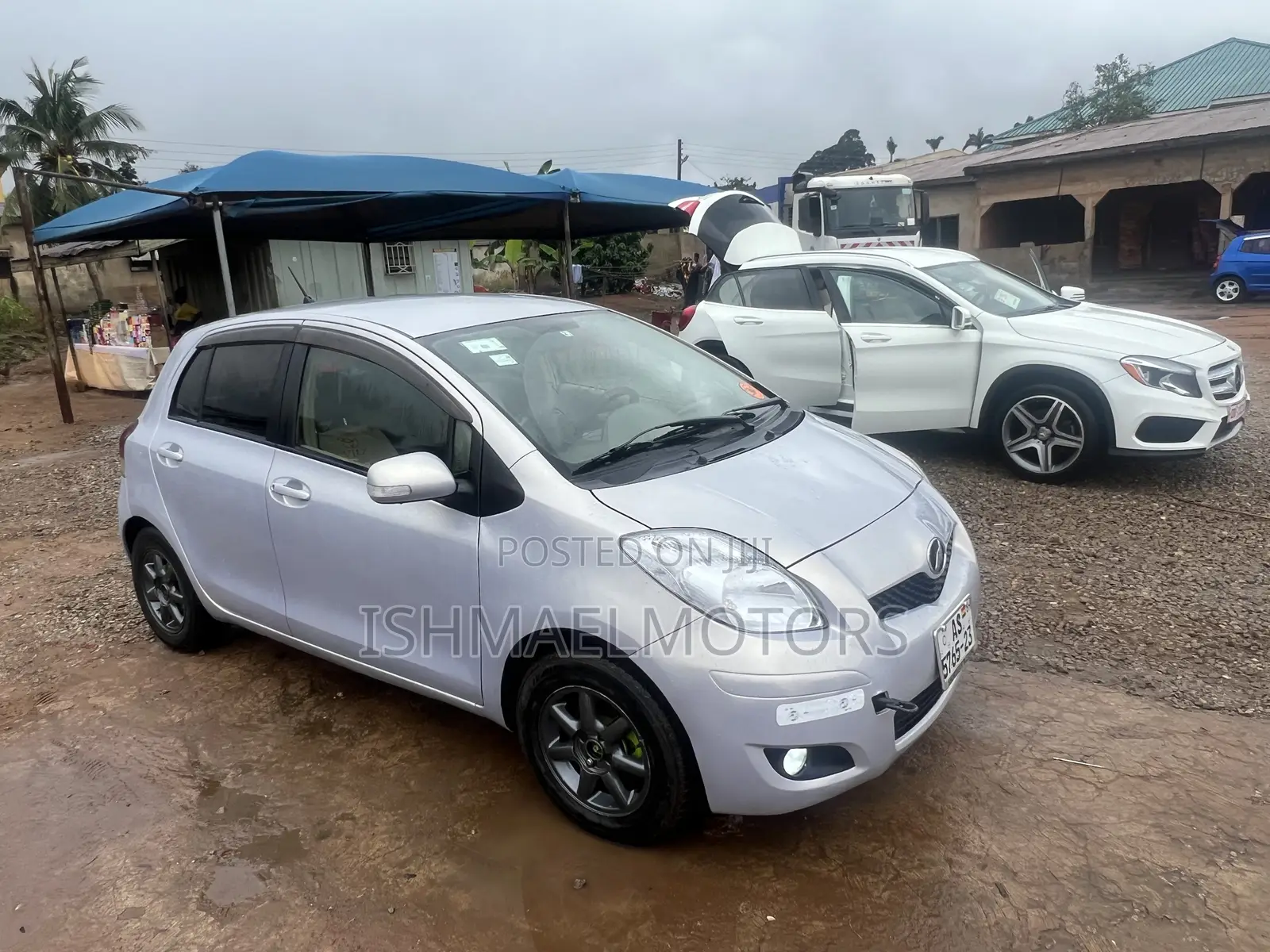 Toyota Vitz 1.3 FWD 5dr 2010 Silver