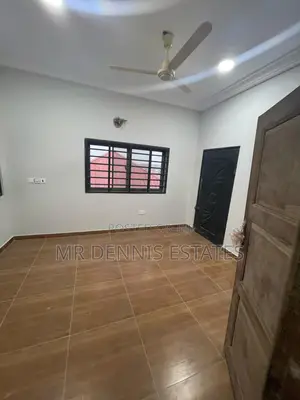 3bdrm Apartment in Westhills Mall for rent