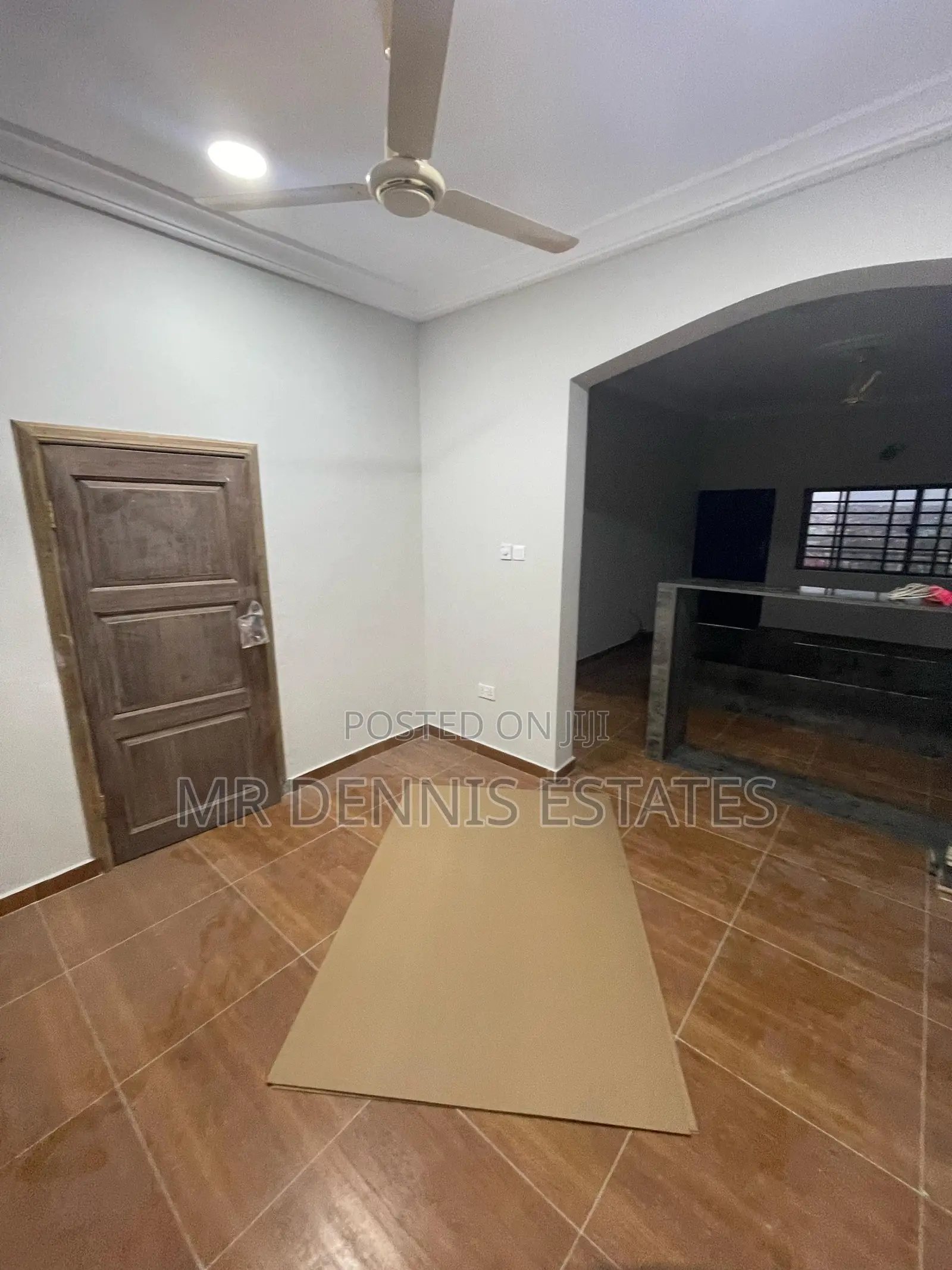 3bdrm Apartment in Westhills Mall for rent