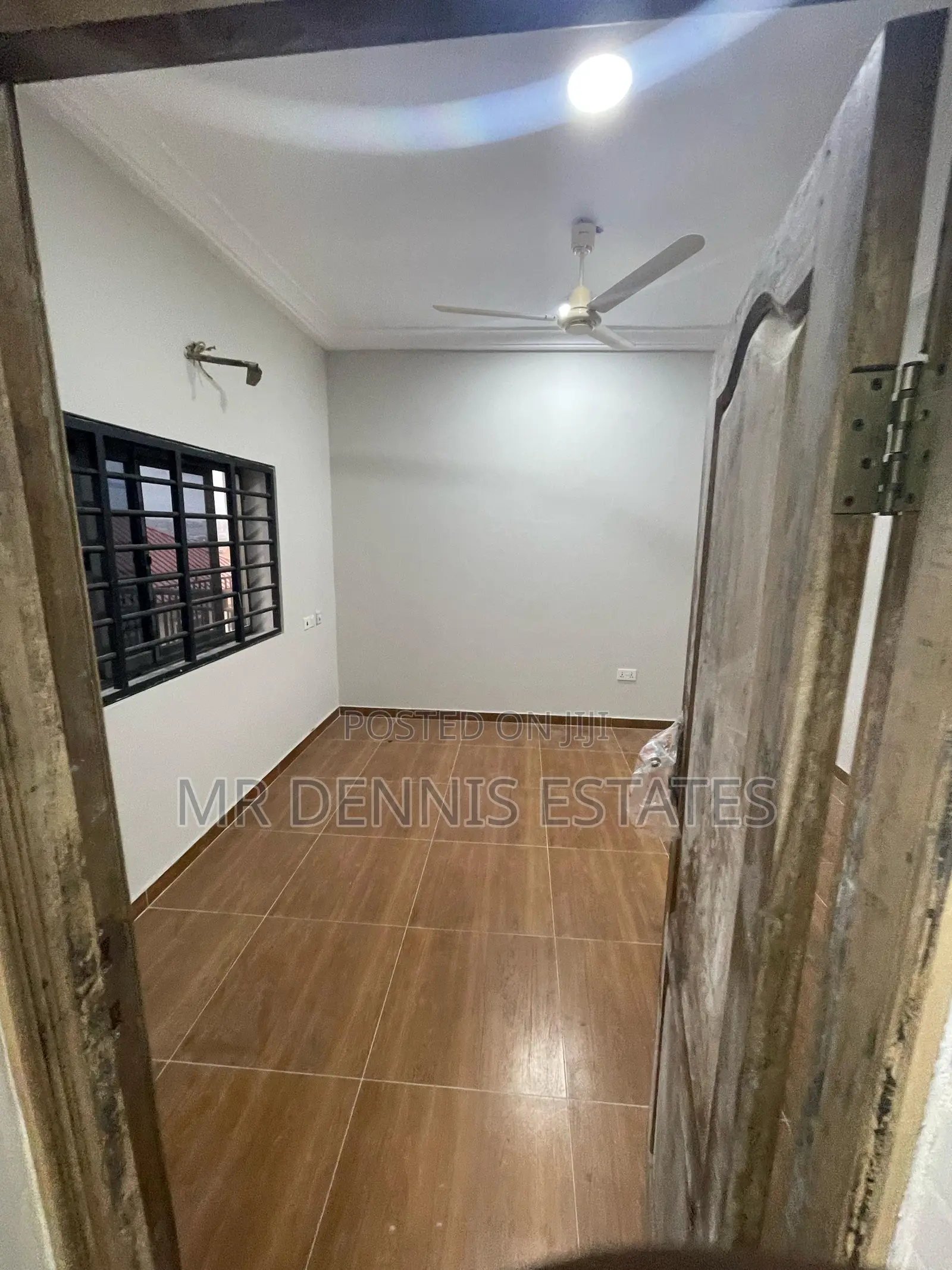 3bdrm Apartment in Westhills Mall for rent