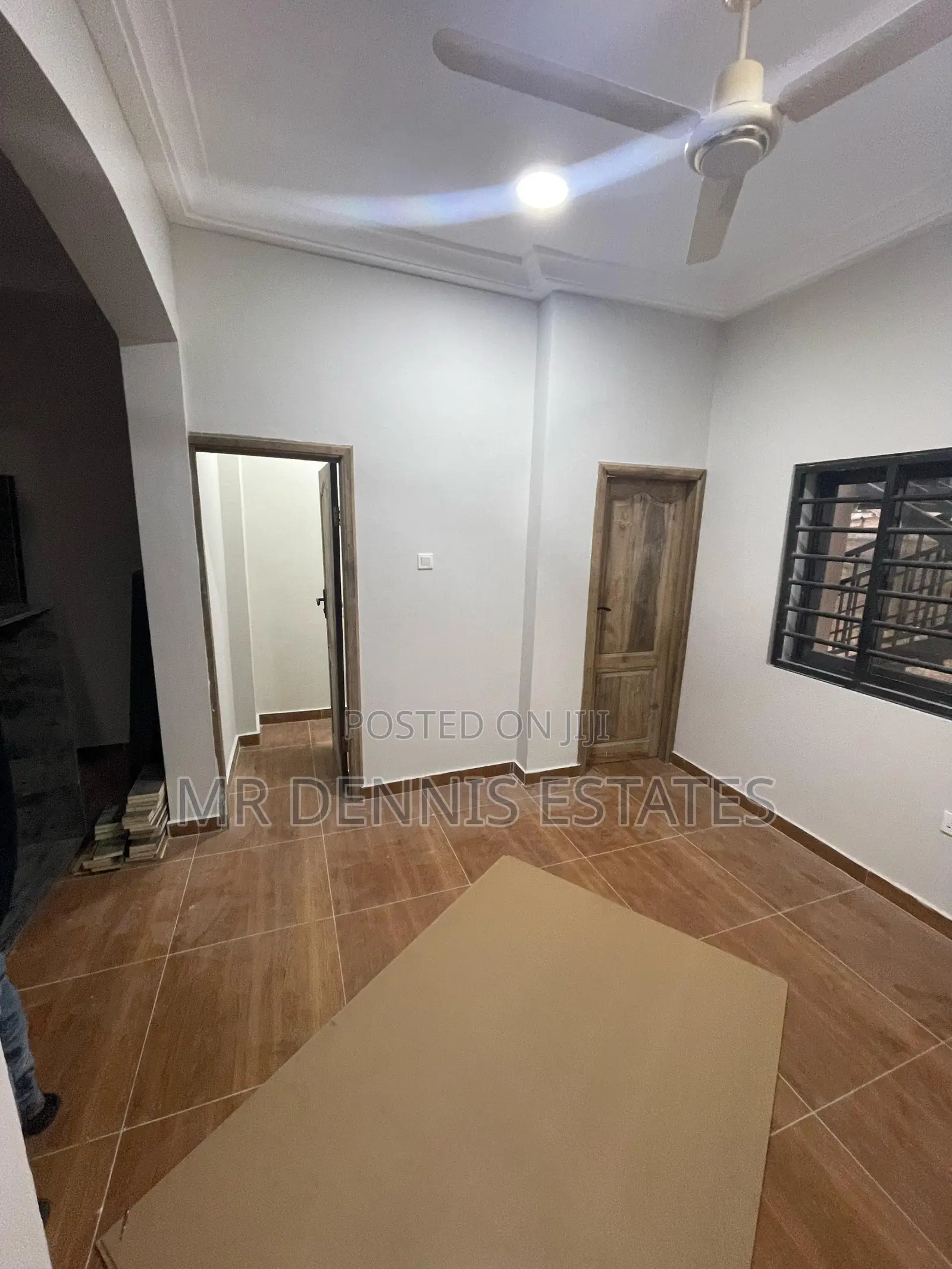 3bdrm Apartment in Westhills Mall for rent