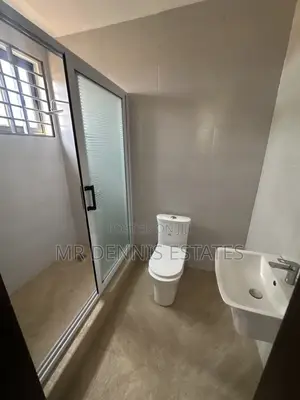 3bdrm Apartment in Westhills Mall for rent