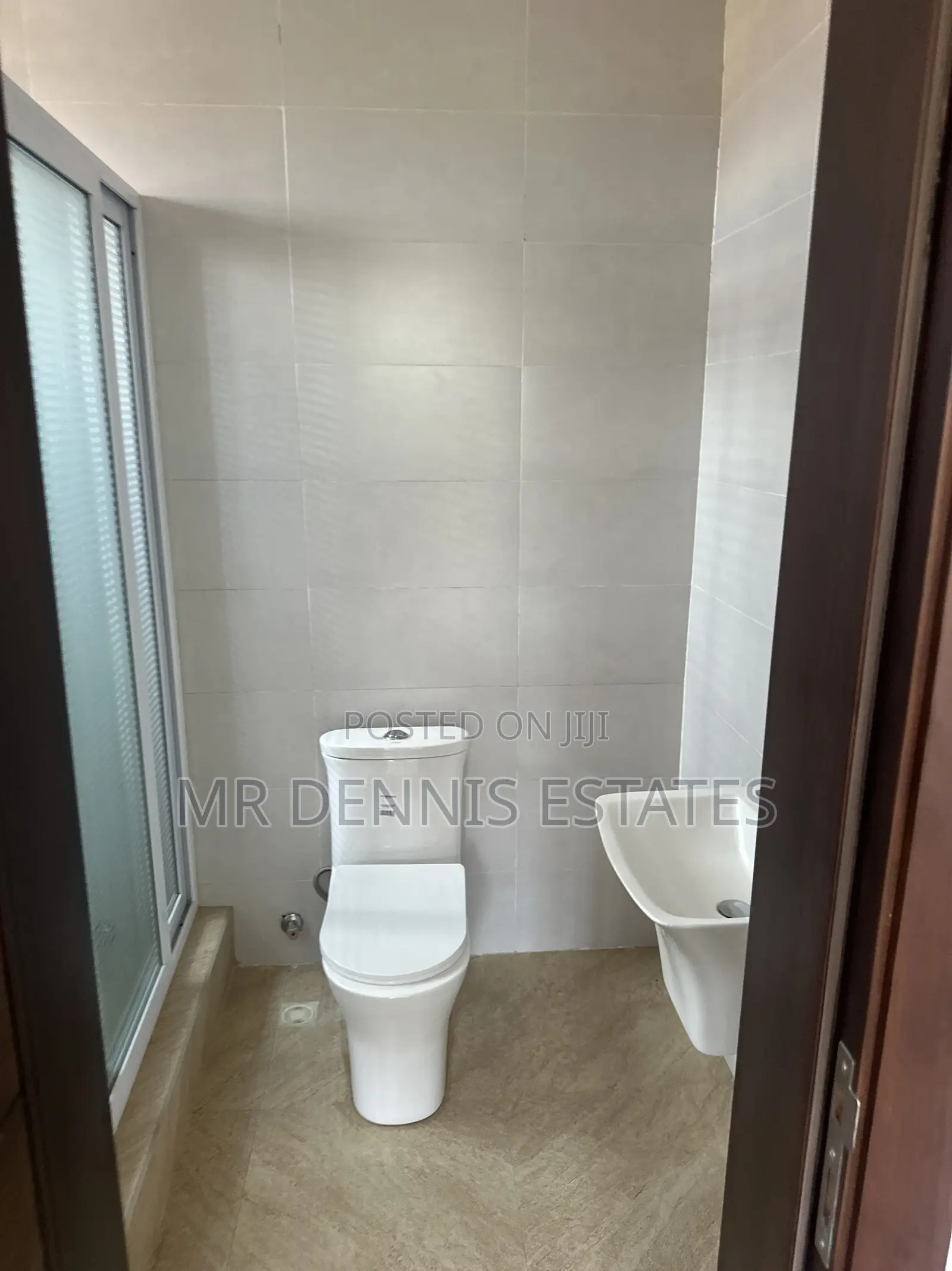 3bdrm Apartment in Westhills Mall for rent