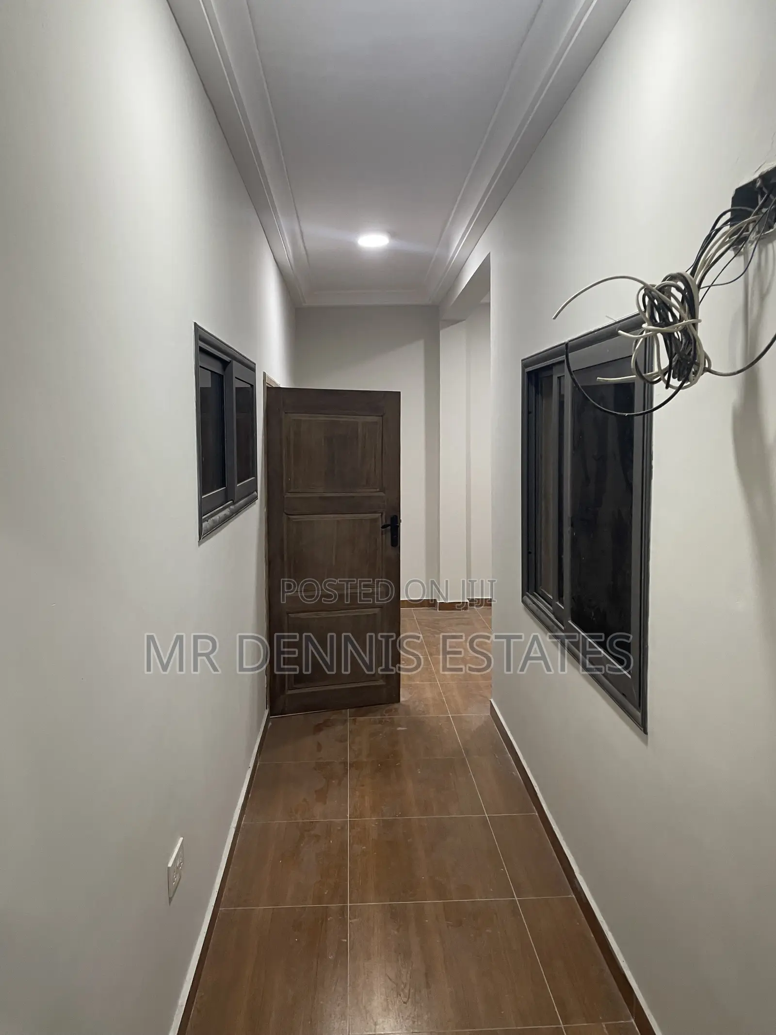 3bdrm Apartment in Westhills Mall for rent