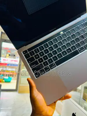 Laptop Apple MacBook Pro 2020 8GB Apple M1 Pro SSD 256GB