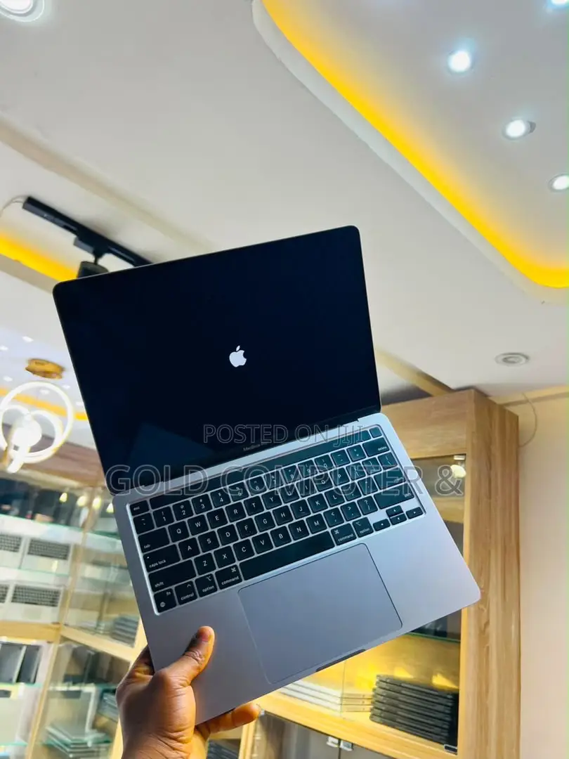 Laptop Apple MacBook Pro 2020 8GB Apple M1 Pro SSD 256GB