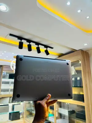 Laptop Apple MacBook Pro 2020 8GB Apple M1 Pro SSD 256GB