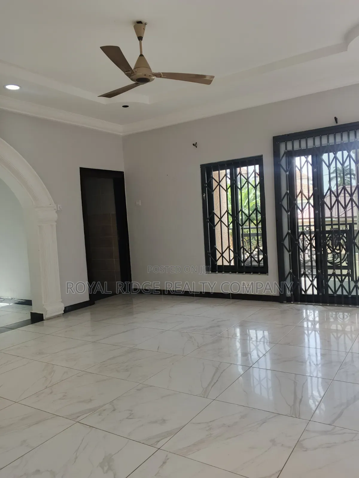 3bdrm Apartment in East Airport Close, Accra Metropolitan for rent