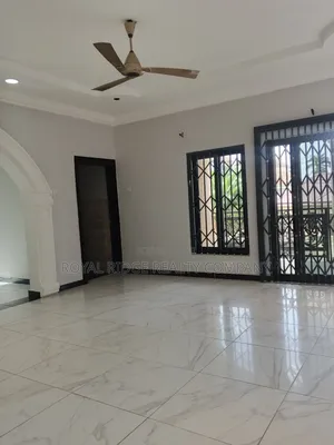 3bdrm Apartment in East Airport Close, Accra Metropolitan for rent