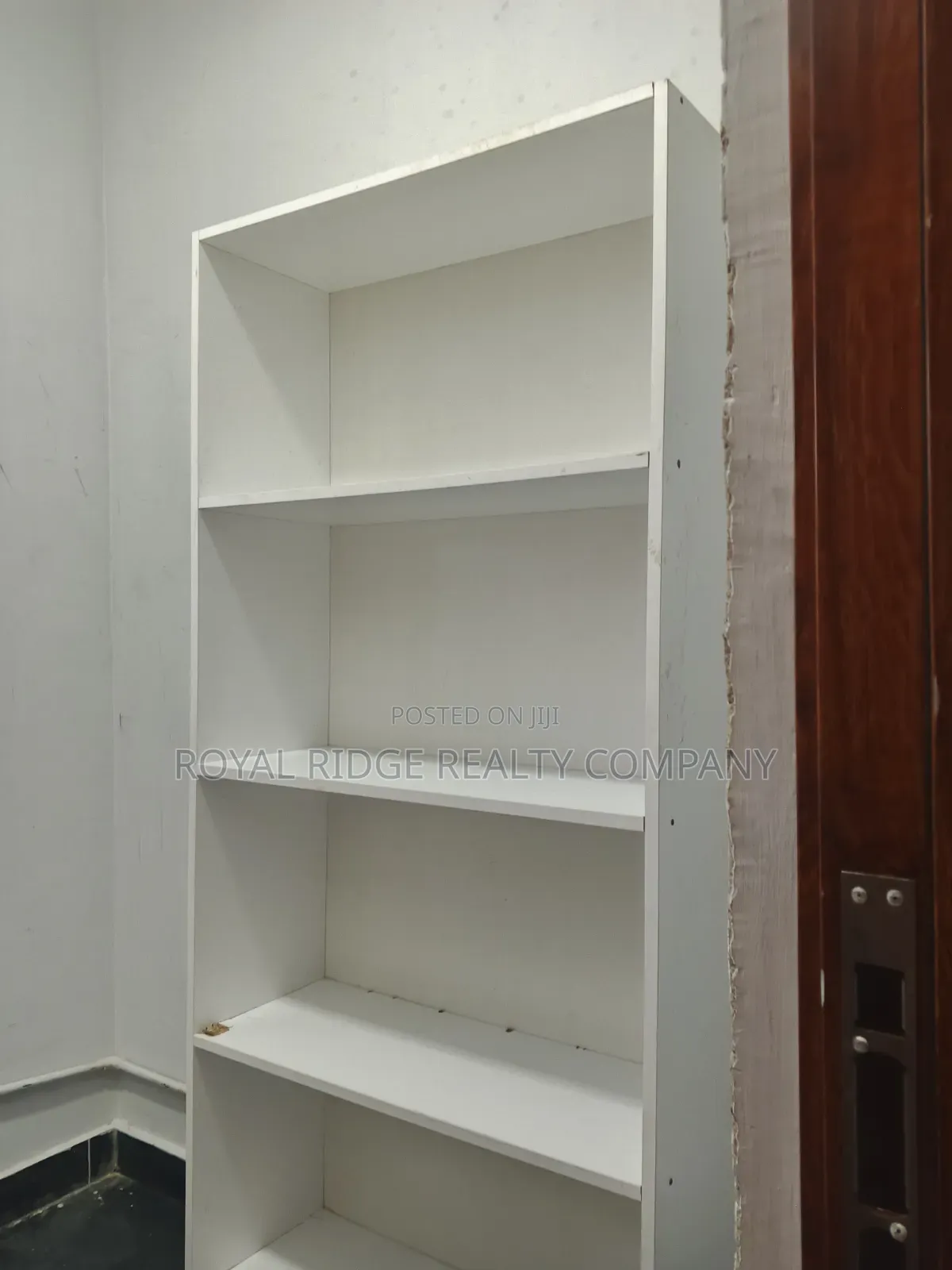 3bdrm Apartment in East Airport Close, Accra Metropolitan for rent
