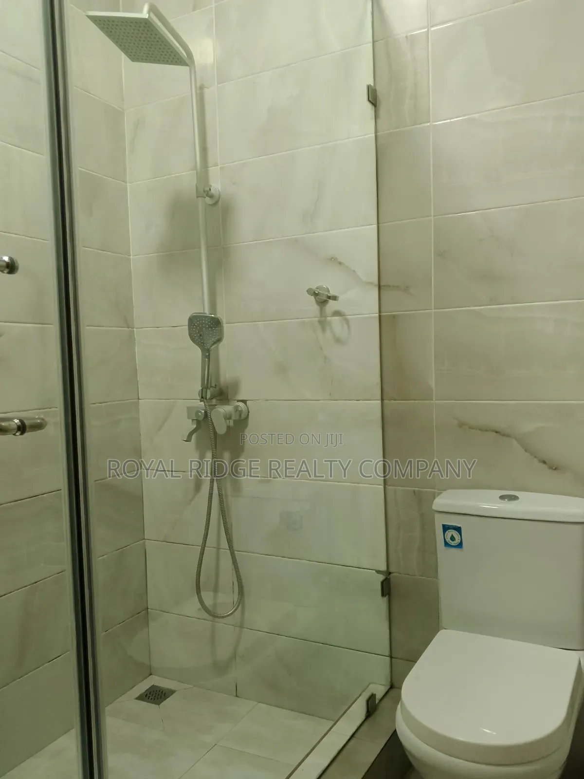 3bdrm Apartment in East Airport Close, Accra Metropolitan for rent