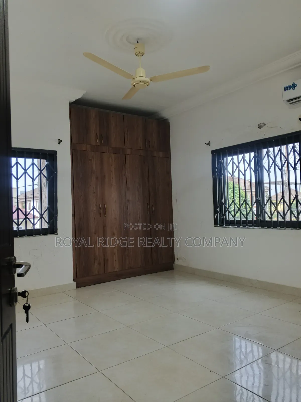 3bdrm Apartment in East Airport Close, Accra Metropolitan for rent