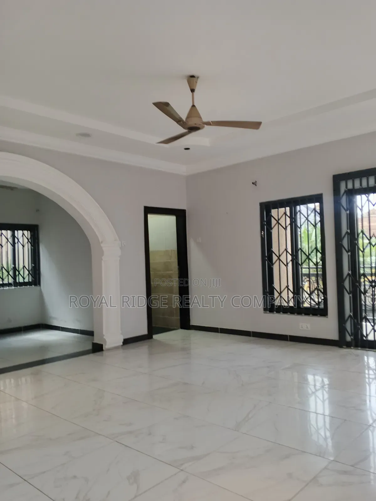 3bdrm Apartment in East Airport Close, Accra Metropolitan for rent
