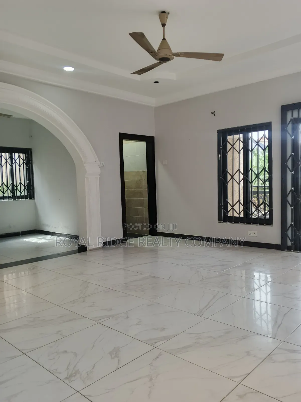 3bdrm Apartment in East Airport Close, Accra Metropolitan for rent
