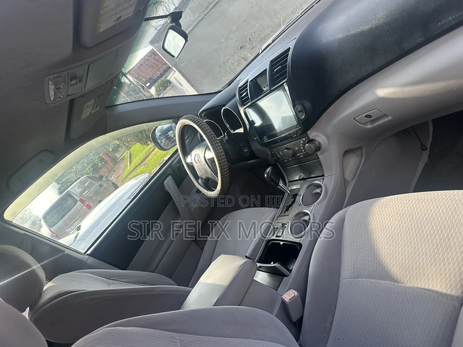 Toyota Highlander SE 2011 Black