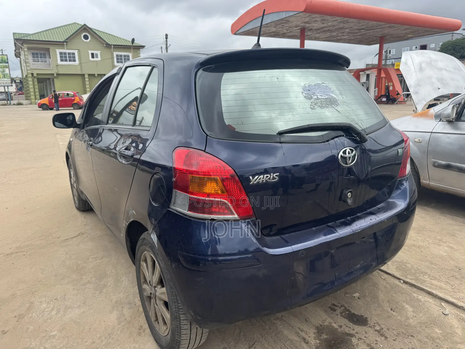 Toyota Yaris Base Hatchback 5dr 2010 Blue