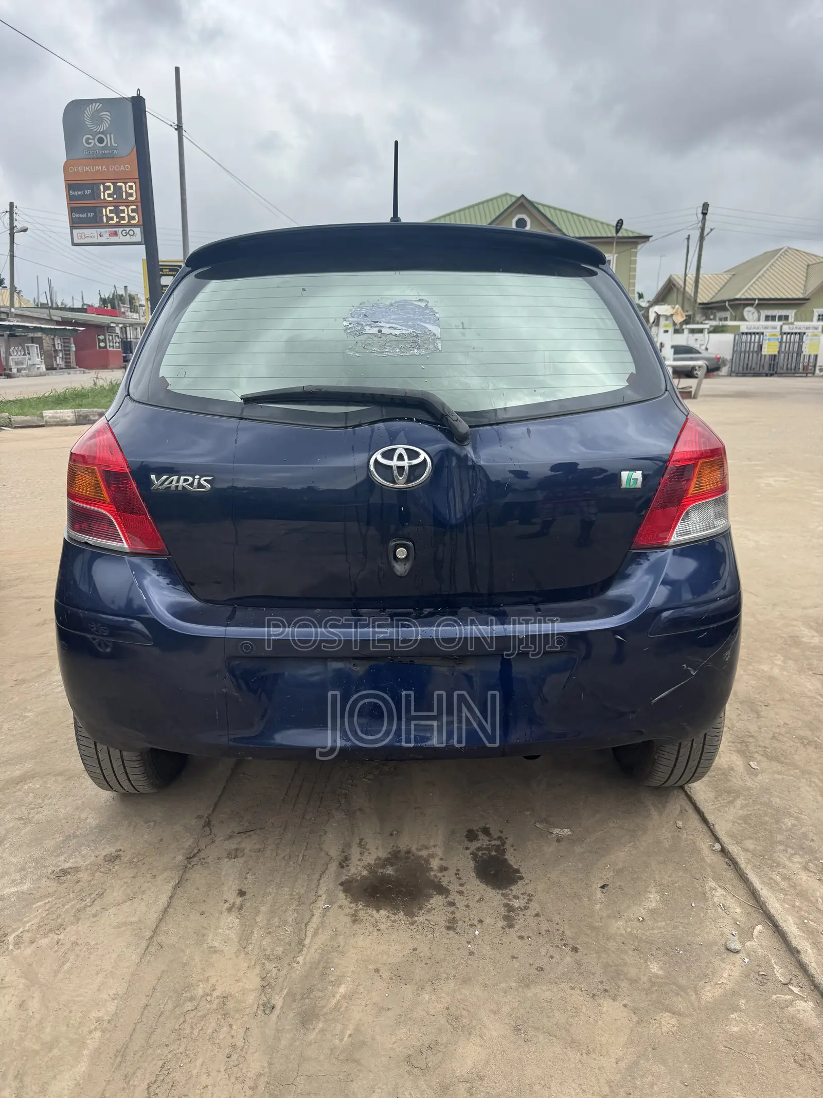 Toyota Yaris Base Hatchback 5dr 2010 Blue