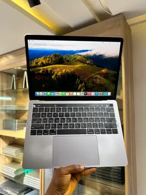 Laptop Apple MacBook Pro 2019 8GB Intel Core i5 SSD 128GB