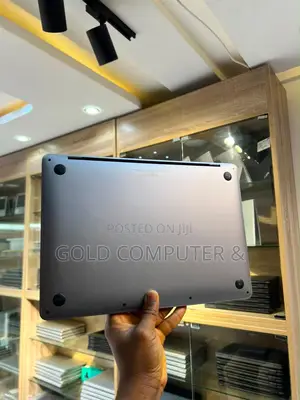 Laptop Apple MacBook Pro 2019 8GB Intel Core i5 SSD 128GB
