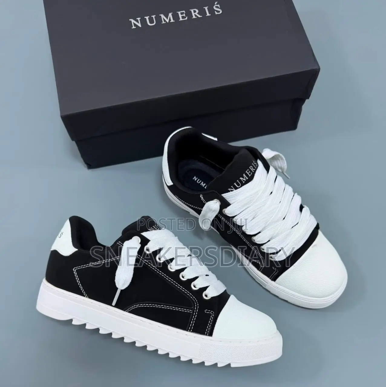 Numeries Atelier Lunar Trainer