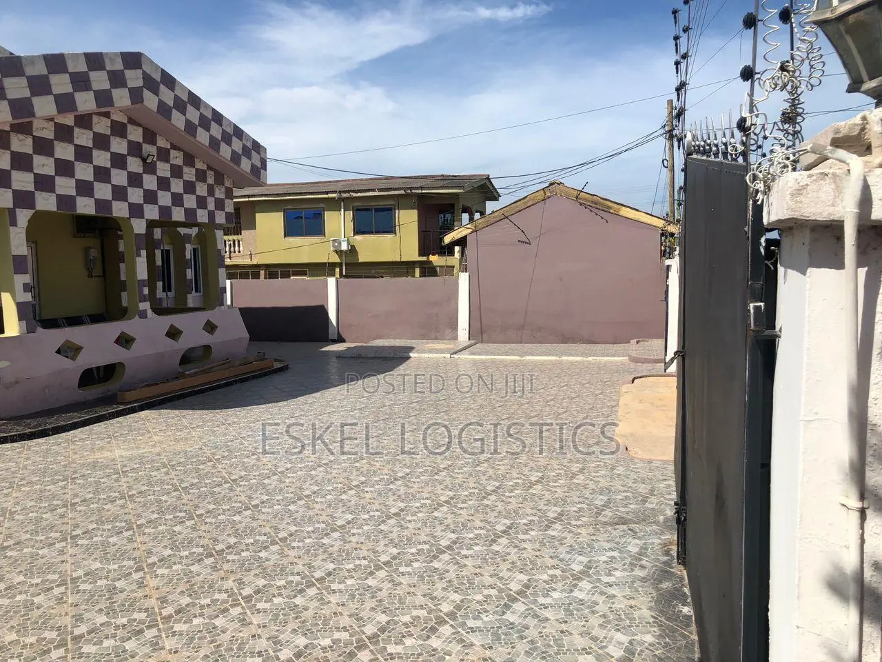 6 Bedroom House for Sale
