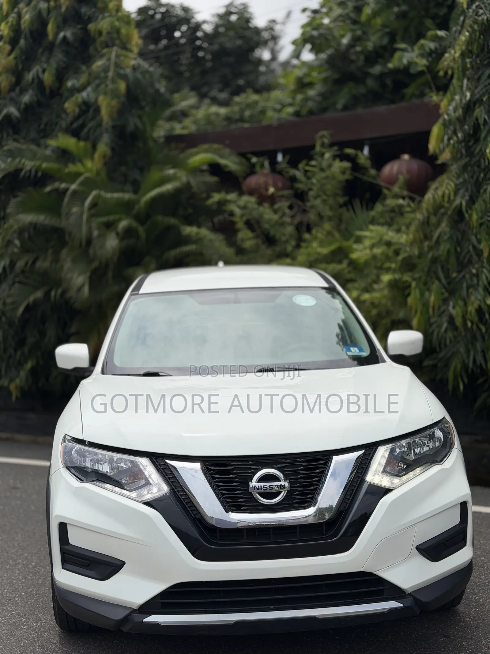 Nissan Rogue S AWD 2017 White