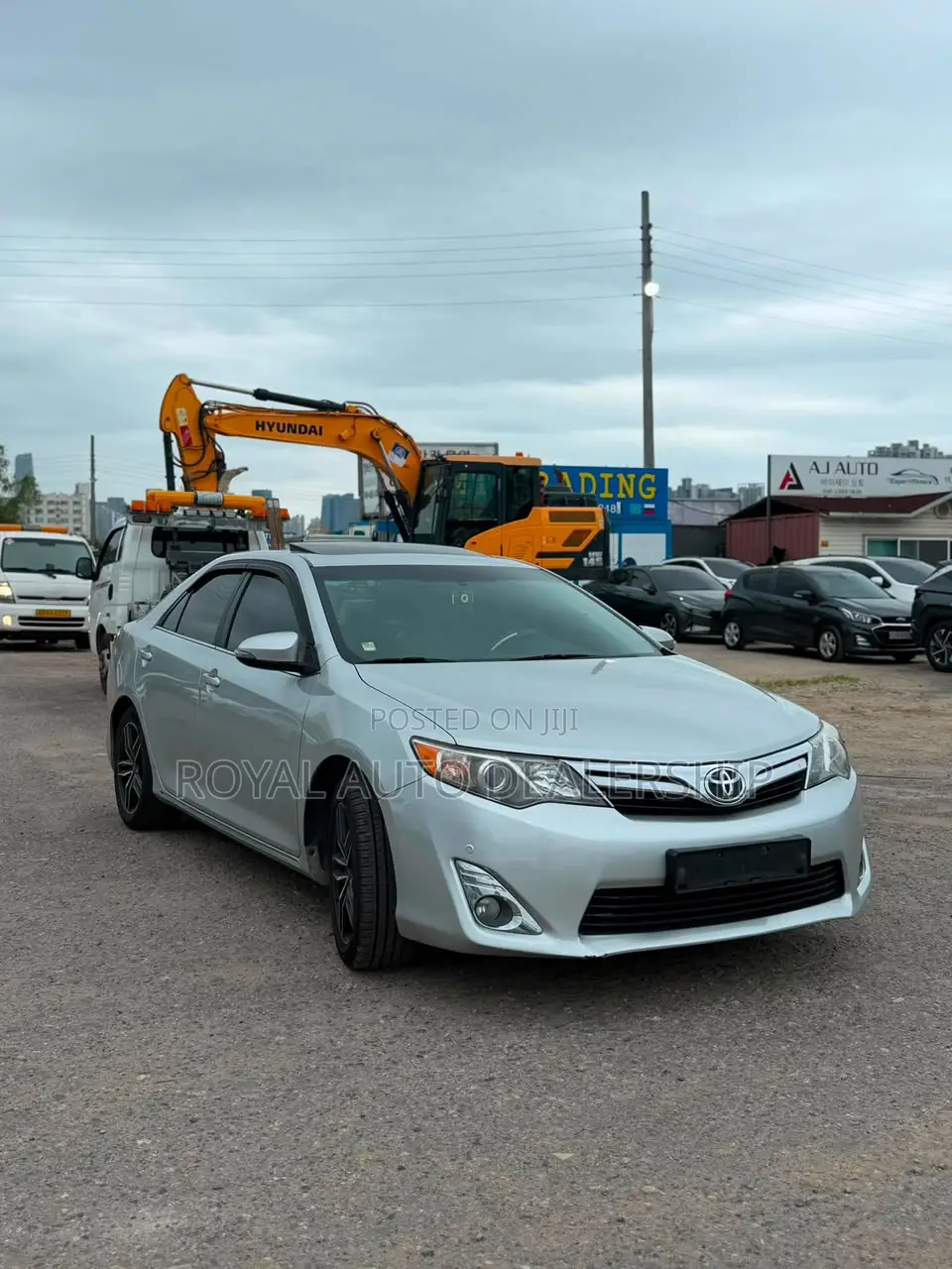 Toyota Camry SE 4dr Sedan (2.5L 4cyl 6A) 2012 Gray
