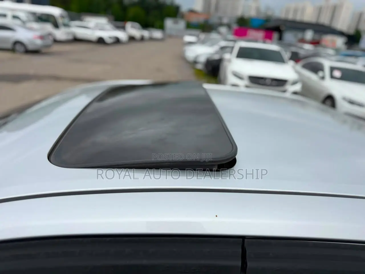 Toyota Camry SE 4dr Sedan (2.5L 4cyl 6A) 2012 Gray